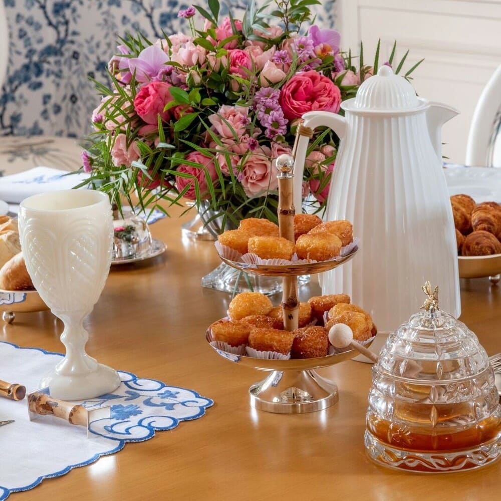 Porta Petit Fours Bali | Theodora Home