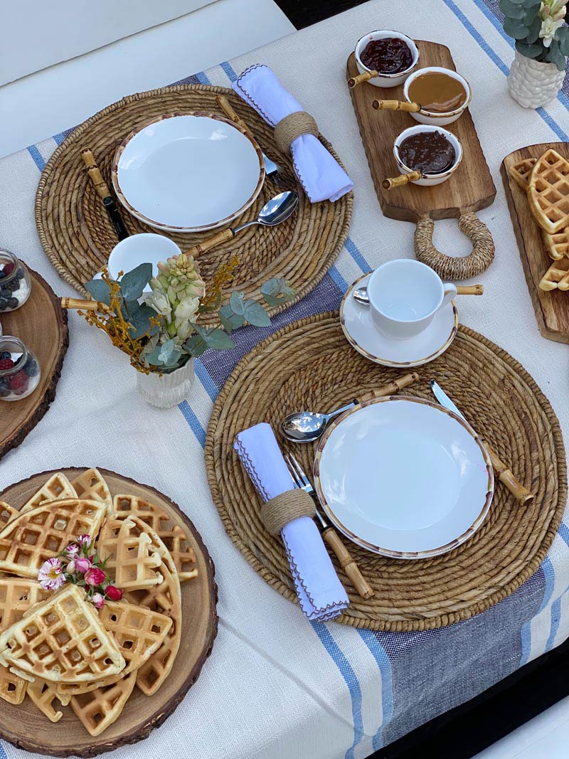 CH� & WAFFLES