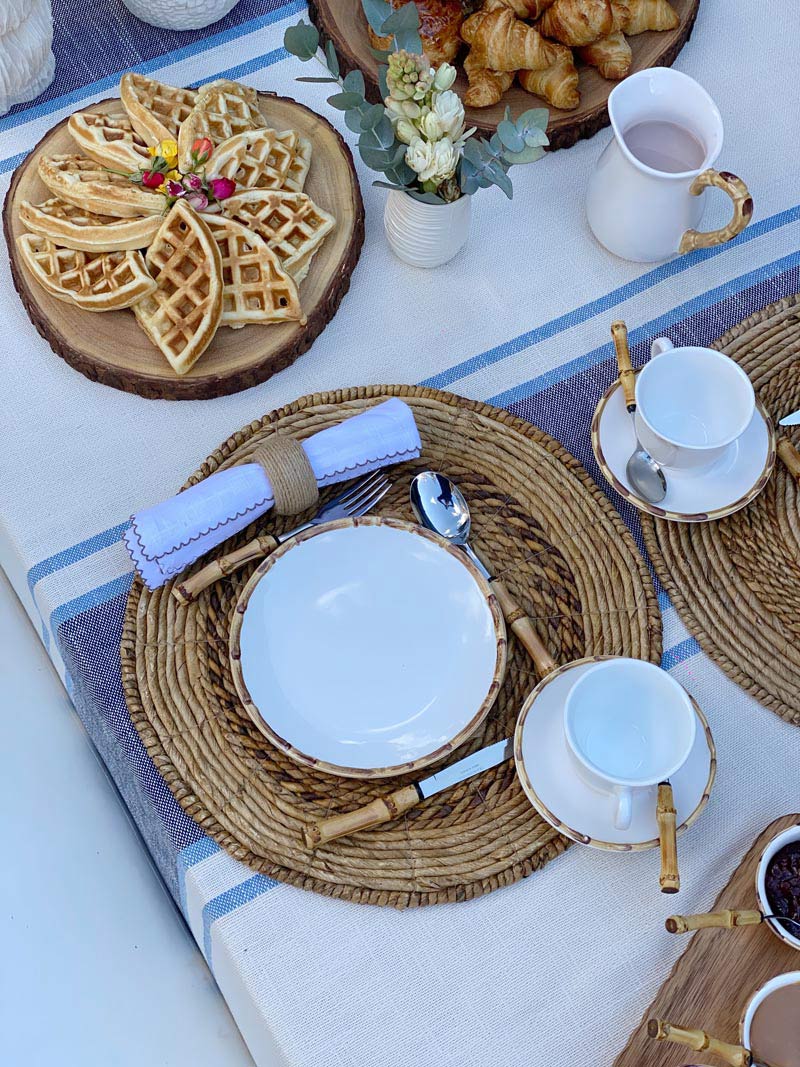CH� & WAFFLES