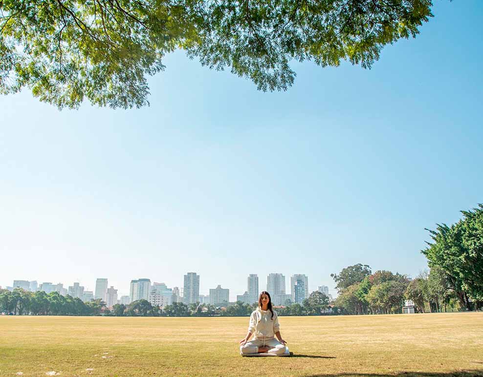 MINDFUL LIVING