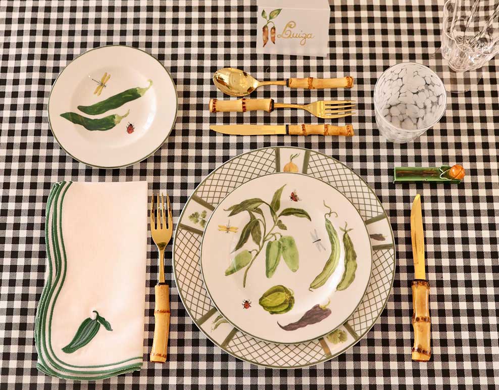A mesa com Li Le�o